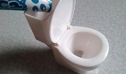 马桶最新的爆料,马桶革命性新功能，颠覆传统家居体验！